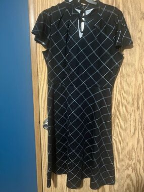 Liz Claiborne Black Windowpane Midi Dress